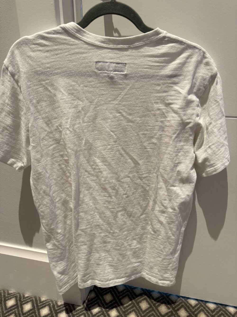 White Rag & Bone V-Neck Medium - Picture 4 of 4